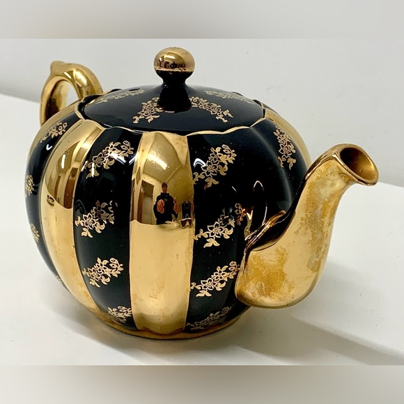 Mid Century Vintage Black Gold Trim GIBSON STAFFORDSHIRE England Teapot - Picture 12 of 16